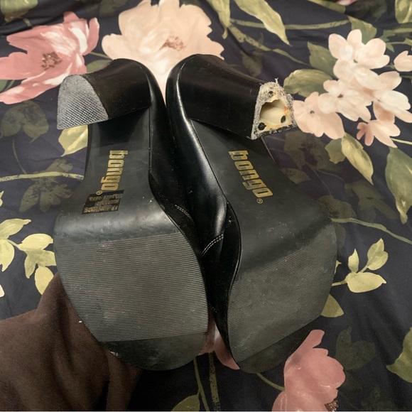 Bongo ‘Cinderella’ Black Vegan Leather Round Toe Chunky 4” Heels 90s Y2K - Picture 7 of 8